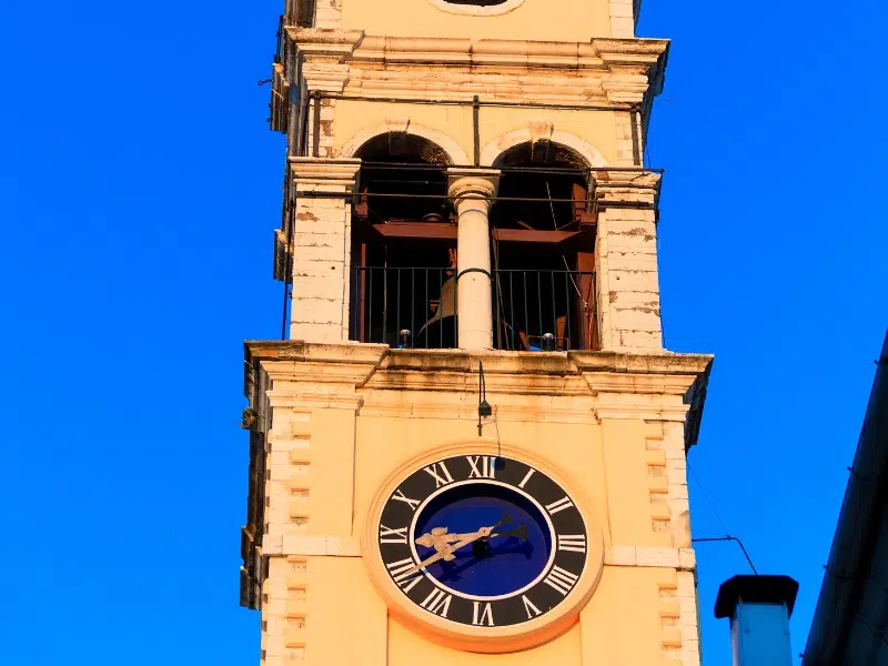 Die Kirche des Heiligen Spyridon: Eine heilige Stätte in Korfu 3 Kirche des Heiligen Spyridon in Korfu