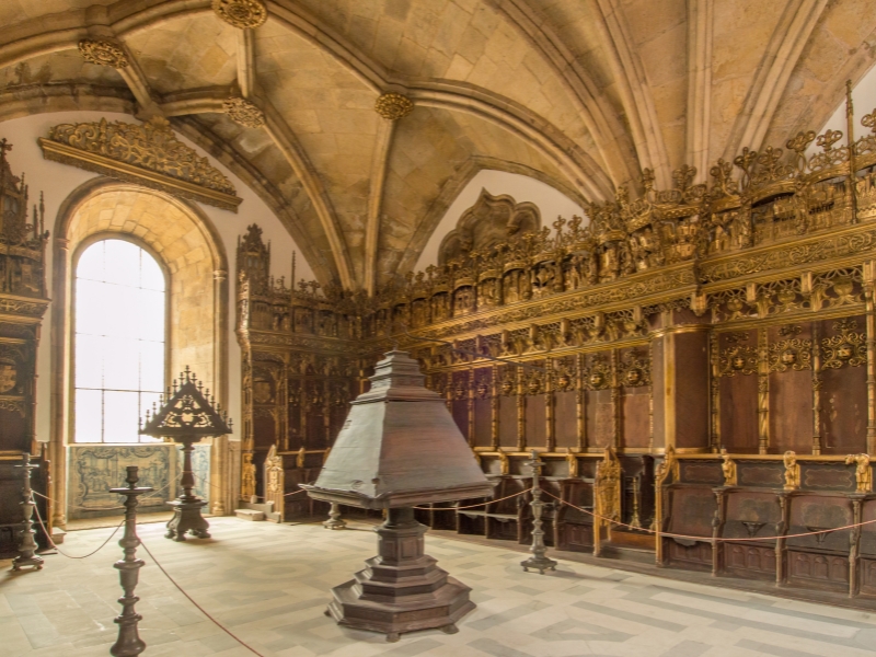 L'église de Santa Cruz : Un joyau intemporel de Coimbra 2 Église de Santa Cruz à Coimbra
