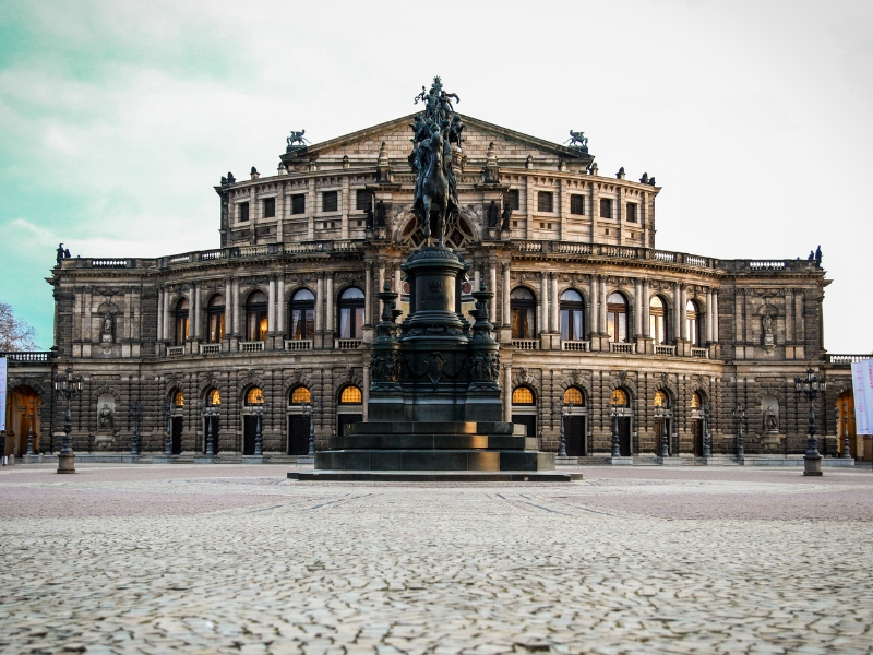 Semperoper Dresden: Uma Sinfonia Intemporal 1 Semperoper em Dresden