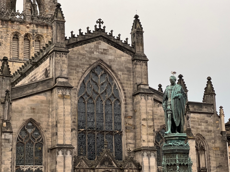 Saint Giles Cathedral: A Gothic Gem in Edinburgh 3 Saint Giles Cathedral in Edinburgh