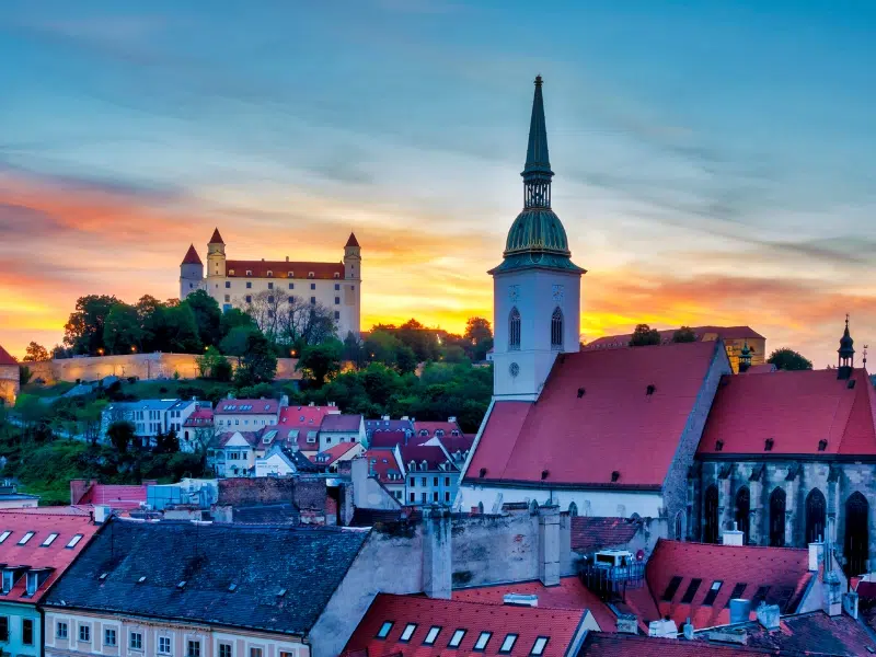 Die Kathedrale des Heiligen Martin: Ein Kronjuwel von Bratislava 1 Die Kathedrale des Heiligen Martin in Bratislava