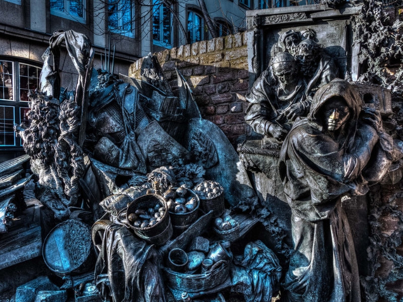 Stadterhebungsmonument in Dusseldorf