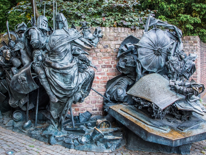 Stadterhebungsmonument: Ein Symbol für die Geschichte Düsseldorfs 1 Stadterhebungsdenkmal in Düsseldorf