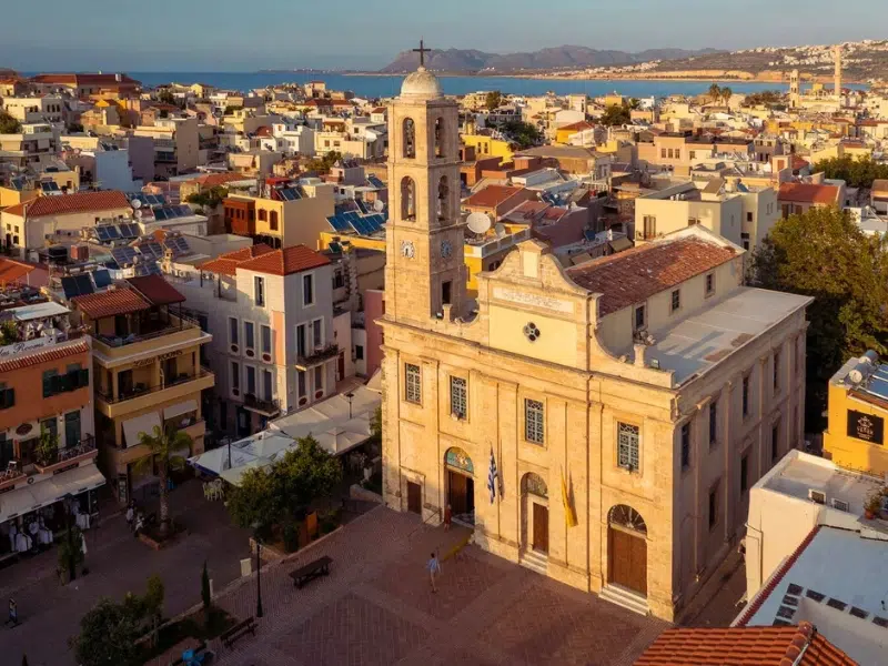 Catedral Trimartiri: Un icono intemporal de Chania 1 Catedral Trimartiri de Chania