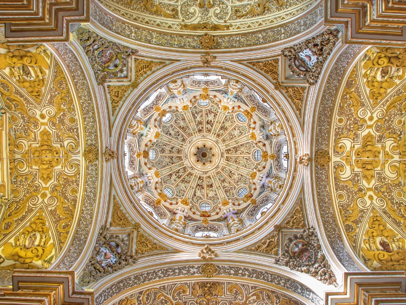 Basílica Virgen de las Angustias: Angustias: Ένα πνευματικό και αρχιτεκτονικό στολίδι στη Γρανάδα 2 Βασιλική Virgen de las Angustias