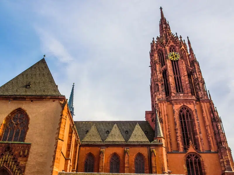 La cattedrale di Francoforte: Un capolavoro gotico 3 Cattedrale di Francoforte