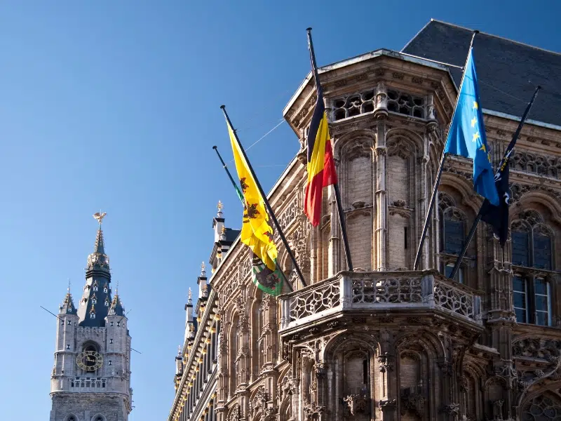 Das Rathaus von Gent: Ein Meisterwerk der Architekturgeschichte 3 Rathaus Gent