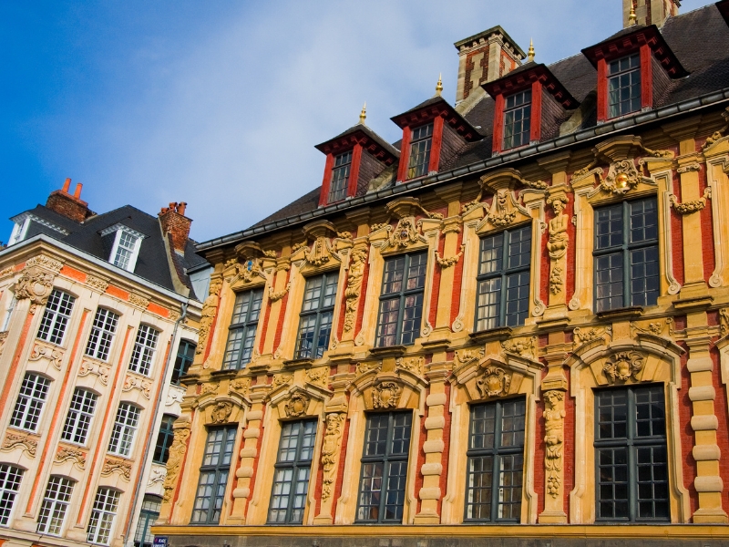 La Vieille Bourse: Een literaire haven in het hart van Lille 3 La Vieille Bourse in Lille