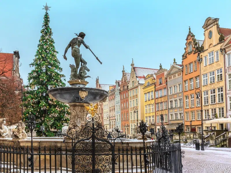 La fontaine de Neptune : Une merveille maritime à Gdańsk 3 Fontaine de Neptune à Gdansk