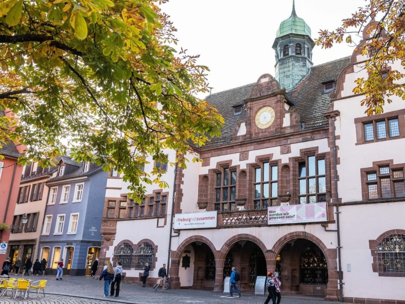 Neues Rathaus Freiburg : Un joyau de la néo-Renaissance 3 Neues Rathaus à Fribourg
