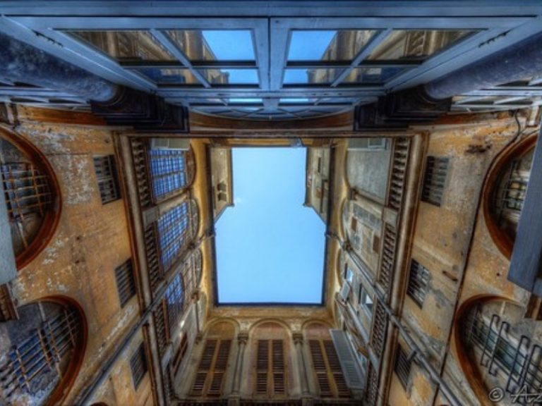 Piazza Fontane Marose in Genoa