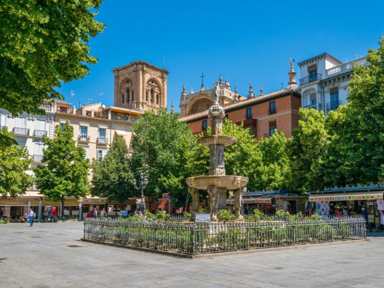 Plaza de Bib-Rambla in Granada