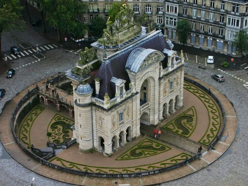 Puerta de París: Un arco de triunfo en Lille 3 Puerta de París en Lille