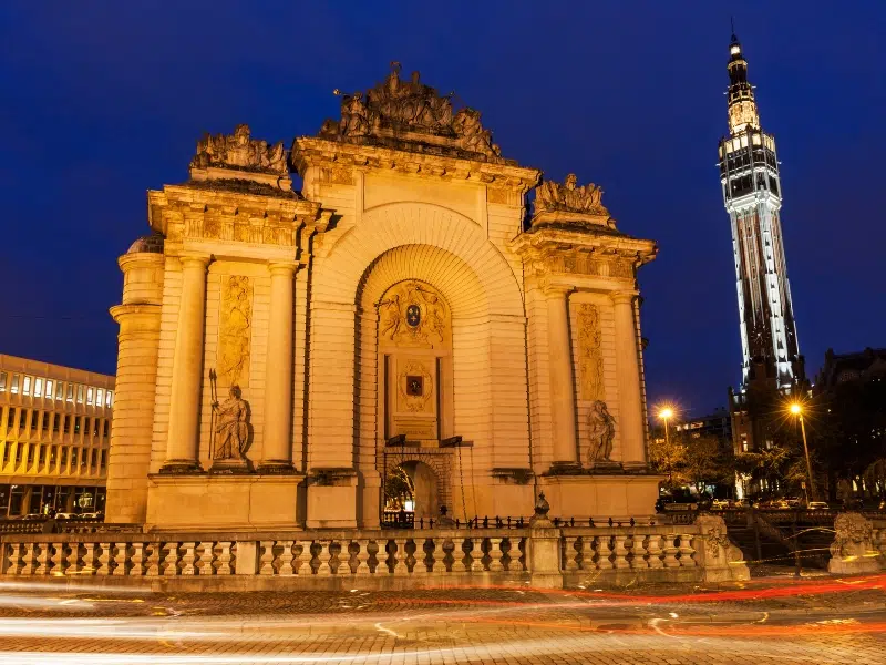 Puerta de París: Un arco de triunfo en Lille 2 Puerta de París en Lille