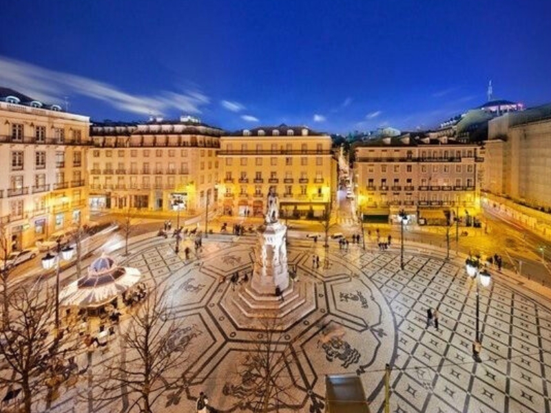 Praça Luís de Camões à Lisbonne