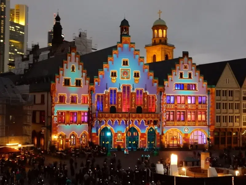 Discover Römerberg: Frankfurt's Historic Square Awaits