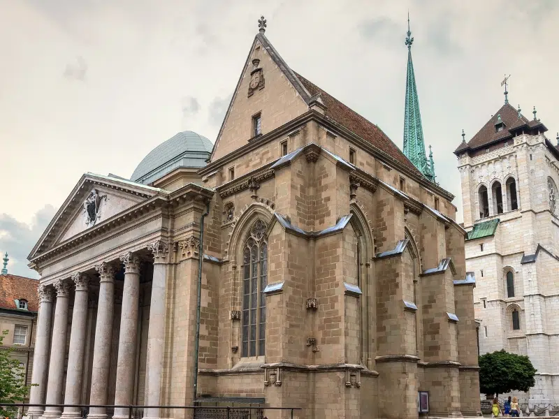 Die Kathedrale Saint-Pierre: Ein gotisches Meisterwerk im Herzen von Genf 3 Kathedrale Saint Pierre in Genf