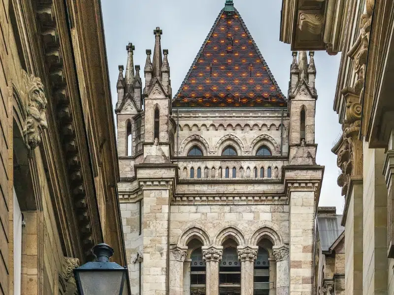 Die Kathedrale Saint-Pierre: Ein gotisches Meisterwerk im Herzen von Genf 1 Kathedrale Saint Pierre in Genf