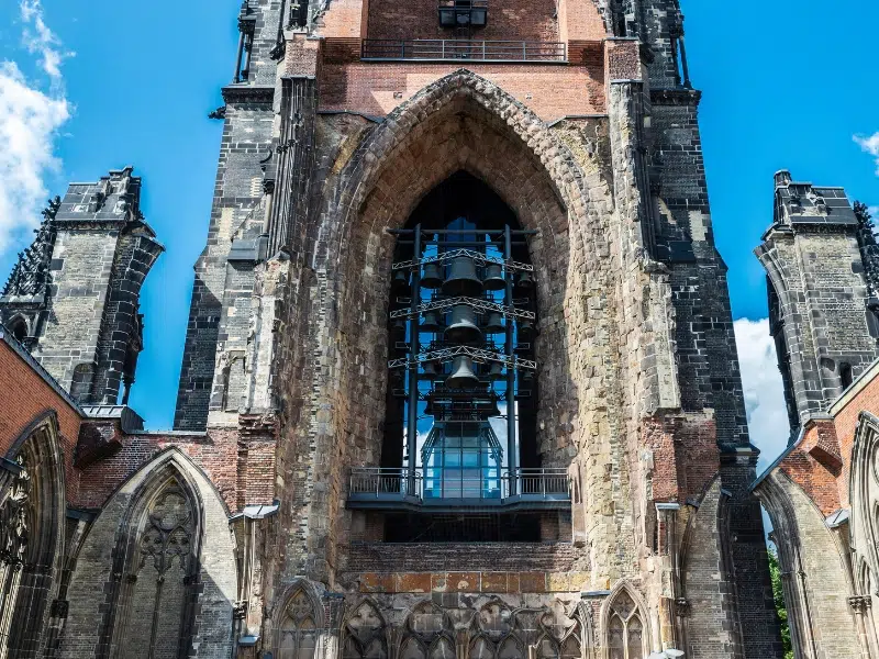 Iglesia de San Nicolás: Un recuerdo del pasado 1 Iglesia de San Nicolás de Hamburgo