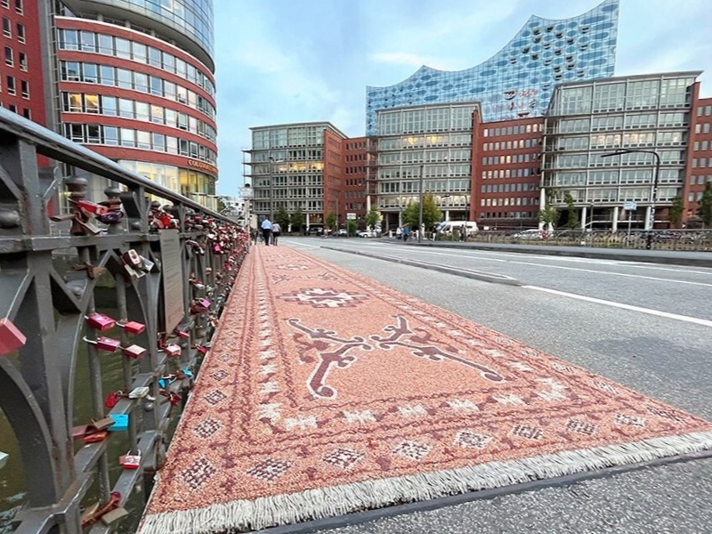 Steinerner Orientteppich: Unikalny punkt orientacyjny w hamburskim HafenCity 3 Steinerner Orientteppich w Hamburgu
