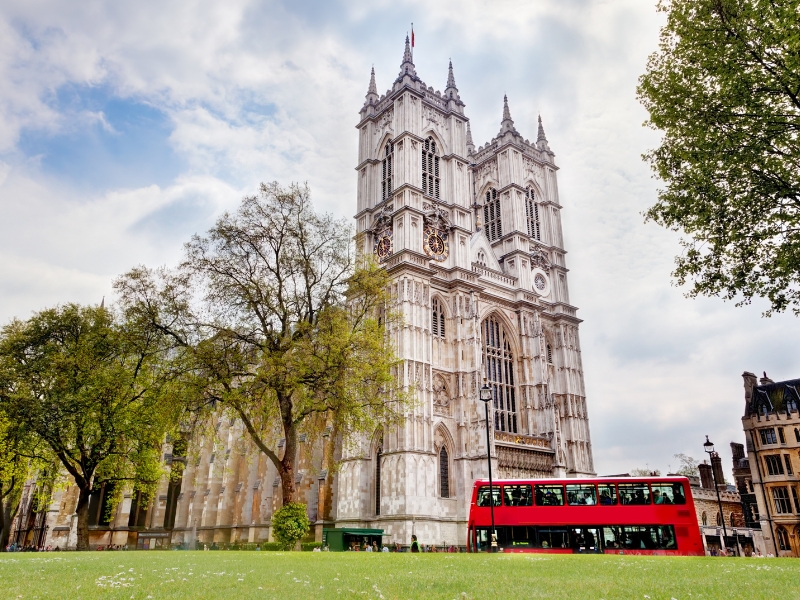 L'Abbazia di Westminster: Un santuario della storia britannica 1 Abbazia di Westminster a Londra