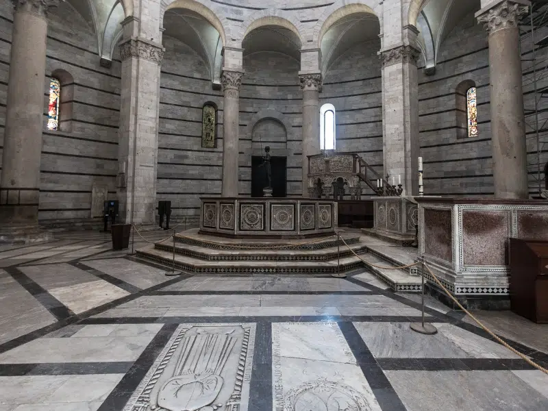 Battistero di San Giovanni: Ein Klang der Wunder auf der Piazza dei Miracoli 2 Battistero di San Giovanni in Pisa