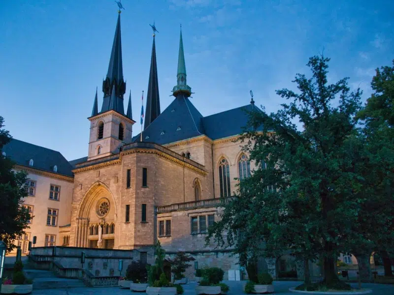 Cathédrale Notre-Dame : un lieu emblématique de la ville de Luxembourg 3 Cathédrale Notre-Dame à Lucembourg