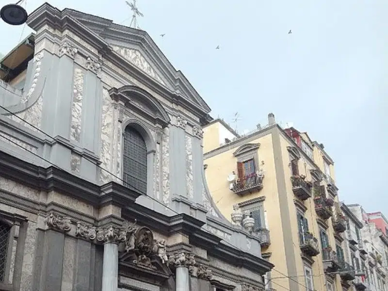 Die Kirche S. Nicolaus alla Carita in Neapel 3 Sankt Nikolaus alla Carita in Neapel