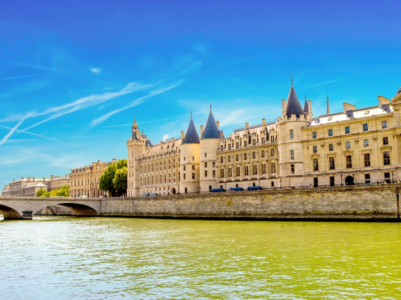 La Conciergerie: Un eco inquietante de la Revolución Francesa 1 Conciergerie de París