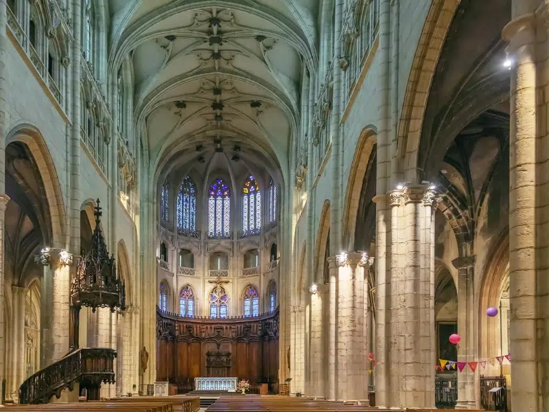 Église Saint-Nizier: um testemunho do património espiritual de Lyon 2 Église Saint-Nizier em Lyon