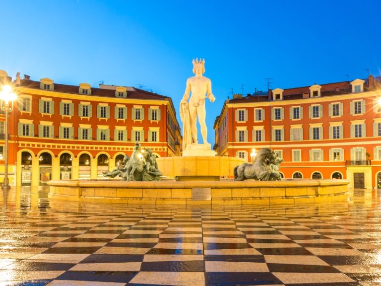Fontaine du Soleil in Nice