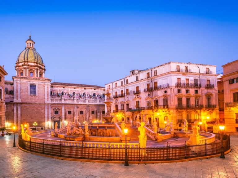 Fontana Pretoria in Palermo