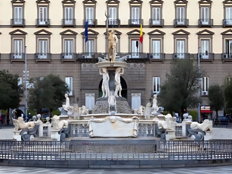 Fountain of Neptune in Naples