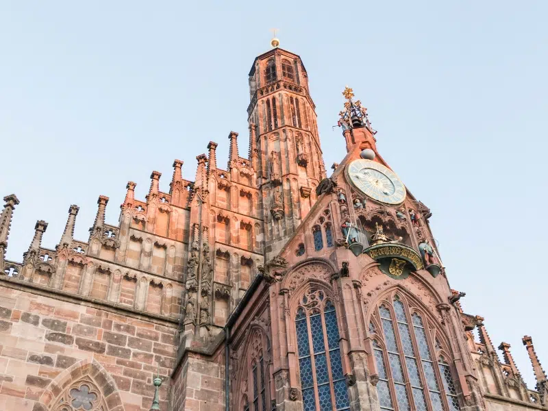 Hauptmarkt Nürnberg: Serce norymberskiej starówki 1 Hauptmarkt Nürnberg