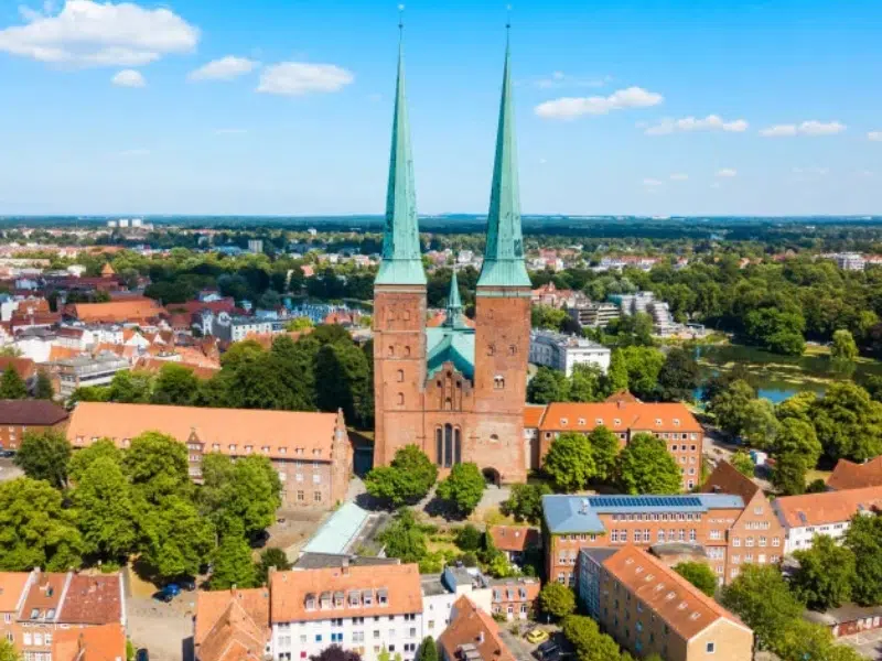 Katedra w Lubece: Monumentalny klejnot architektury gotyckiej 1 Katedra w Lubece