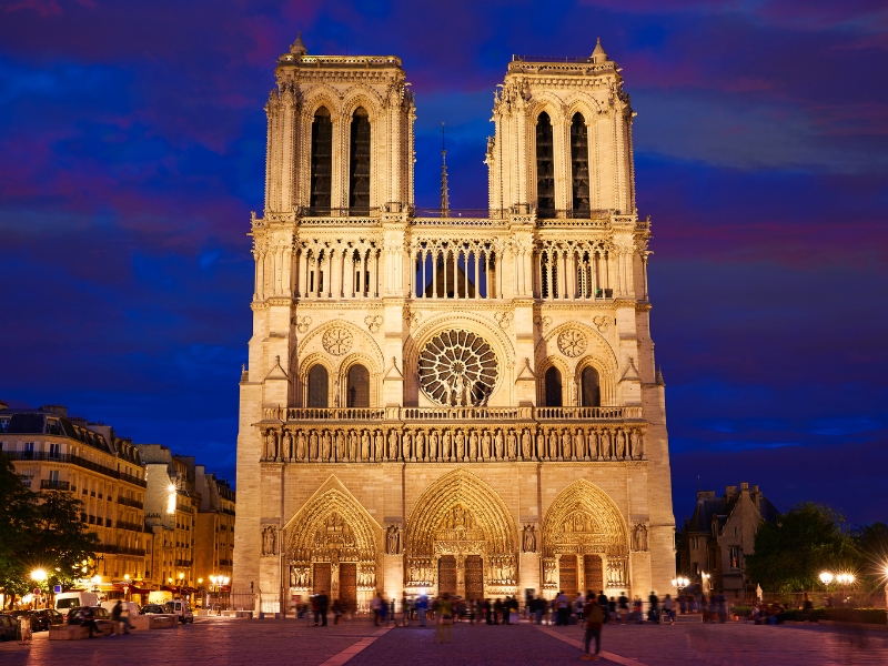 Notre Dame de Paris : Un chef-d'œuvre gothique 3 Notre Dame à Paris
