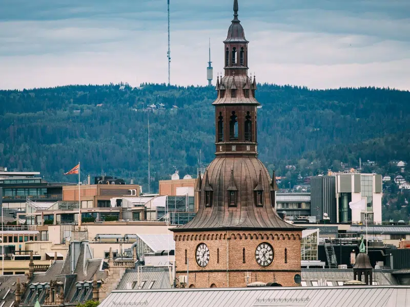 Osloer Dom: Ein spirituelles und kulturelles Wahrzeichen im Herzen von Oslo 1 Osloer Dom