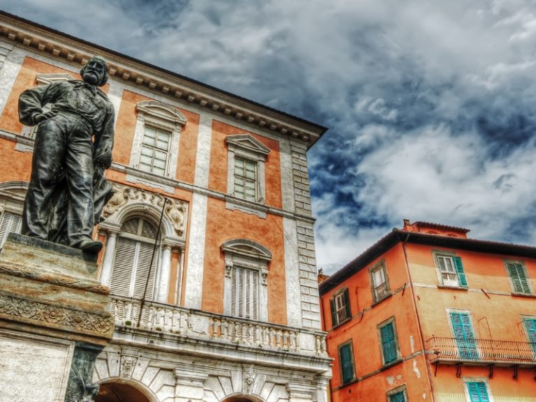 Piazza Garibaldi in Pisa