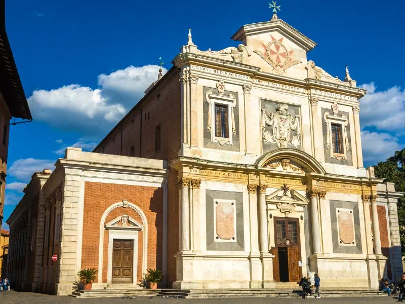 Piazza dei Cavalieri: un gioiello rinascimentale nel cuore di Pisa 2 Piazza dei Cavalieri a Pisa