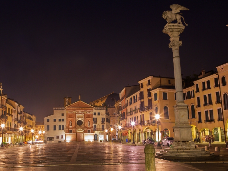 Piazza dei Signori: Das historische Herz von Padua 3 Piazza dei Signori in Padua