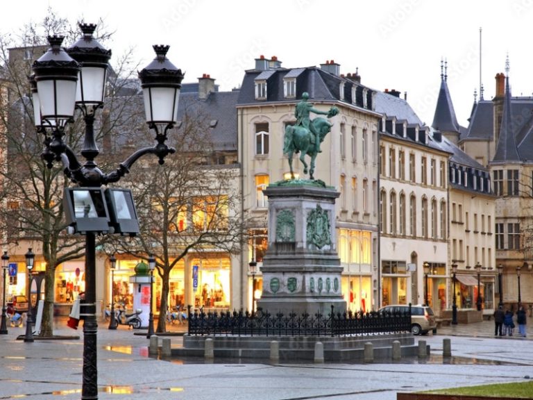 Place Guillaume II in Luxembourg