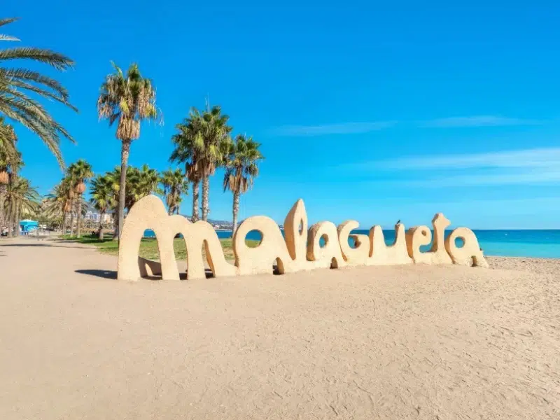 Playa la Malagueta: Una popolare destinazione balneare a Malaga 2 Playa la Malagueta a Malaga