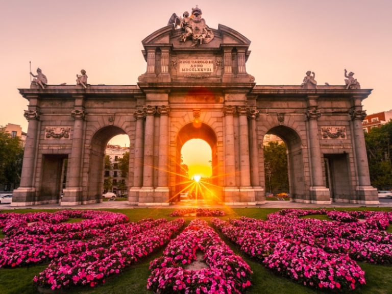 Puerta de Alcalá in Madrid