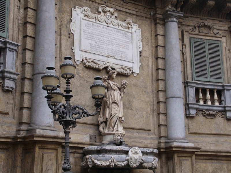 Quattro Canti: Het hart van het historische centrum van Palermo 1 Quattro Canti in Palermo
