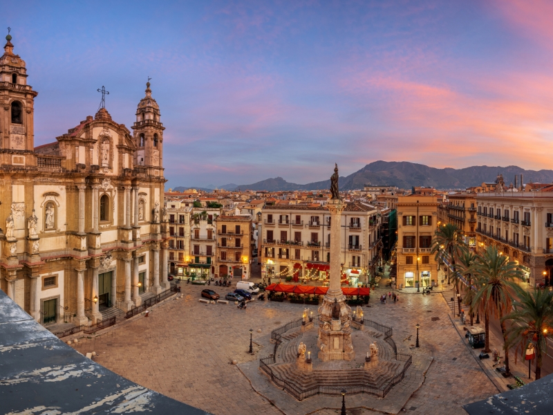 Sint-Domenicuskerk: Een juweel van Palermo's barokke architectuur 3 Sint-Domenicuskerk in Palermo