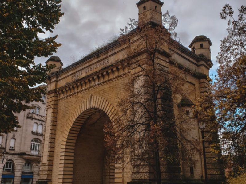 La Porte Serpentine : Un portail historique au cœur de Metz 3 Porte Serpentine à Metz