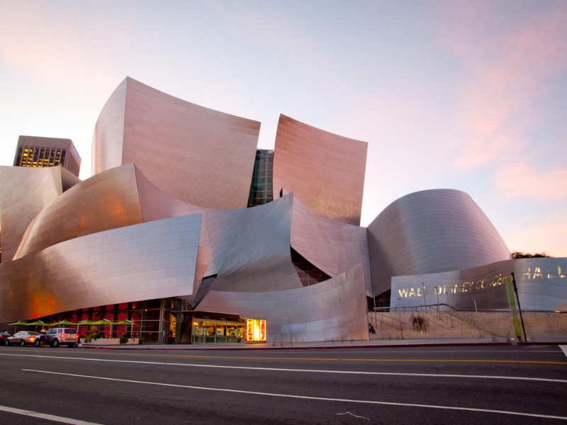 Walt Disney Concert Hall: A Los Angeles Landmark 2 Walt Disney Concert Hall in Los Angeles