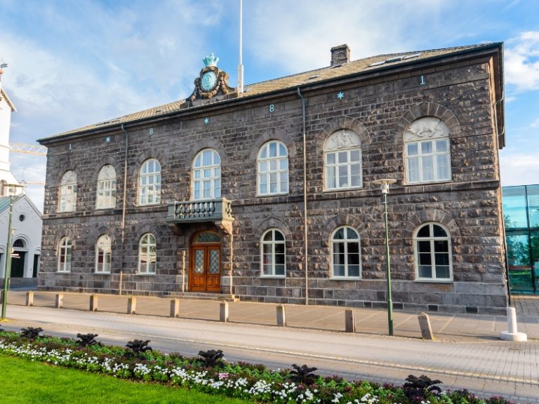 Alþingishúsið in Reykjavik