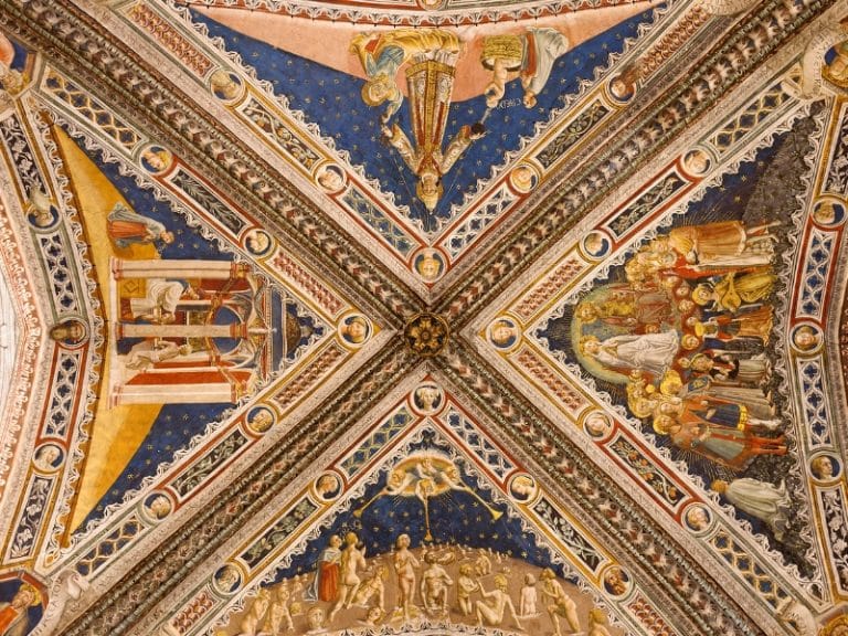 Discover the Battistero di San Giovanni in Siena