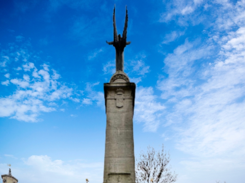 Calandmonumento: Um tributo à inovação e à excelência marítima em Roterdão 2 Calandmonumento em Roterdão